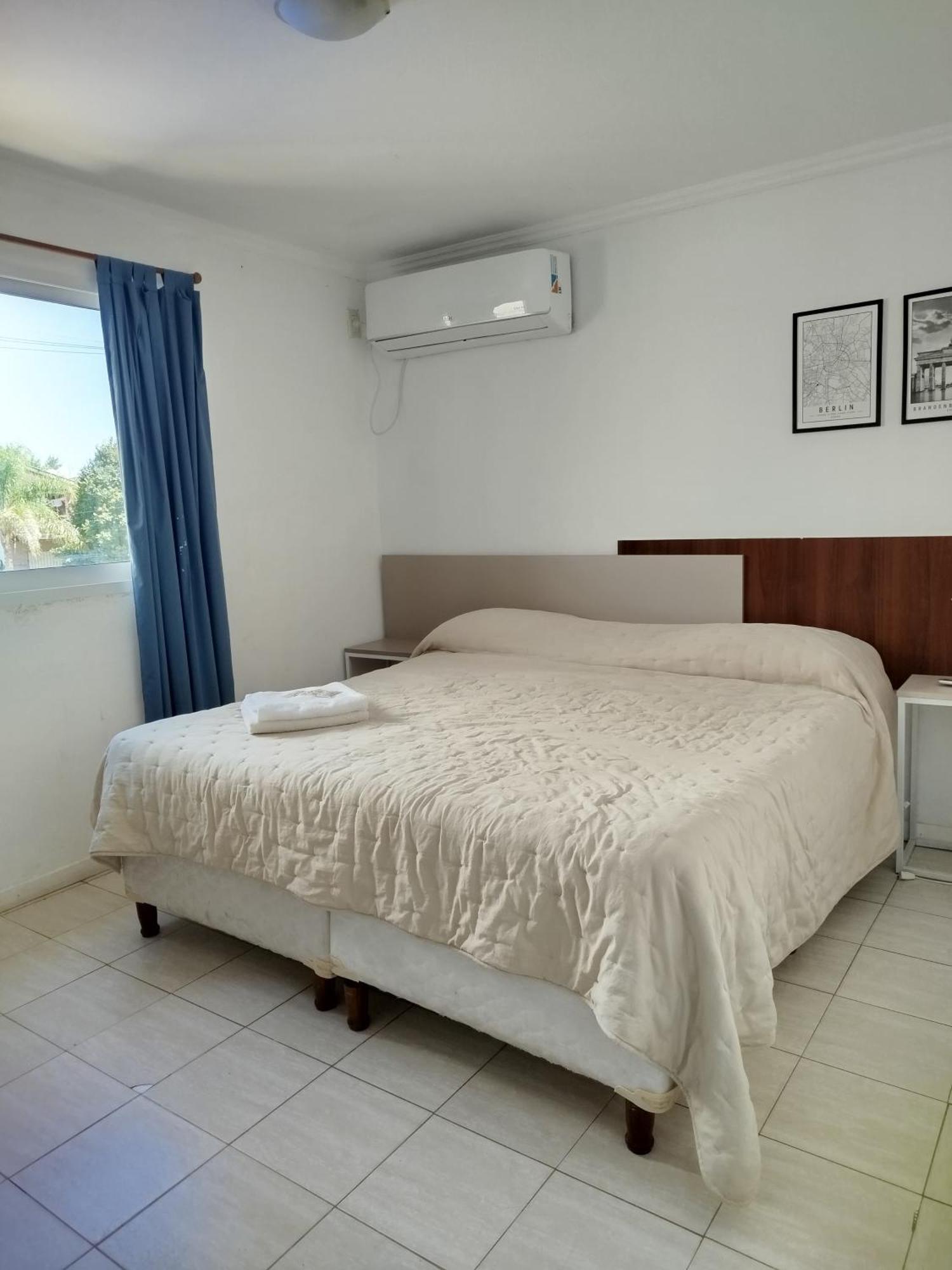 Brisas Del Lago Apartamentos Colon  Exterior photo
